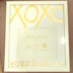 8x10 XOXO frame